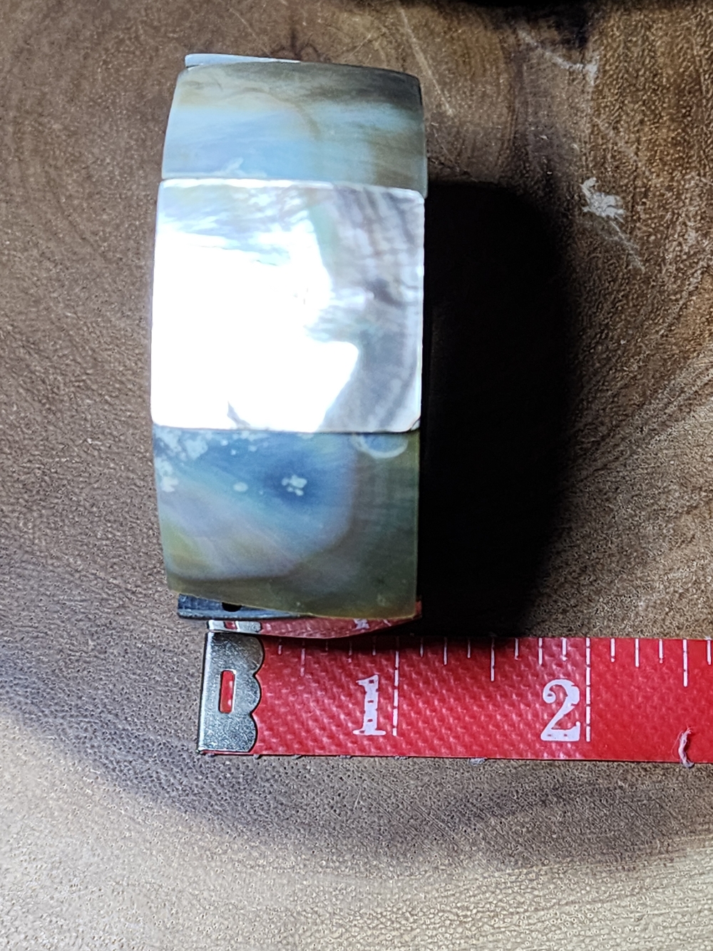 Shell Inlay Stretch Bracelet - Picture 9 of 9
